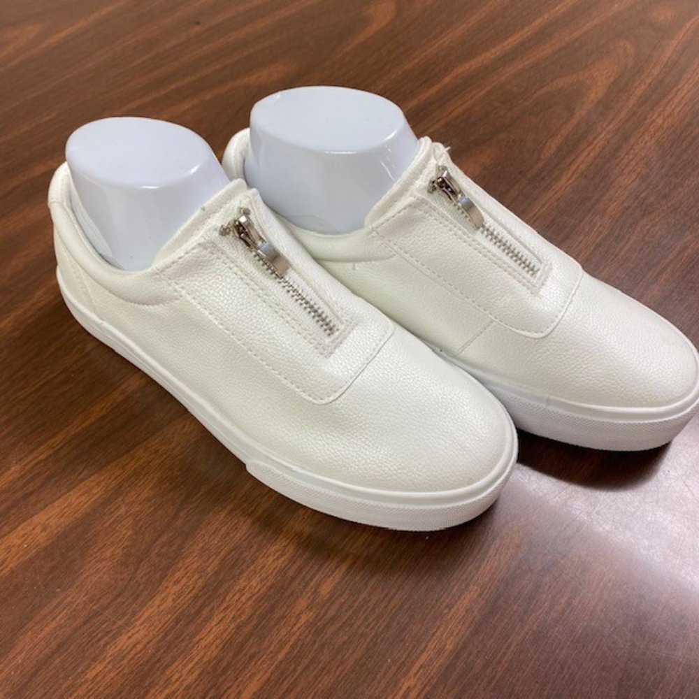 Adokoo Women's Casual Sneakers PU Leather, size 6 US / 37 EU